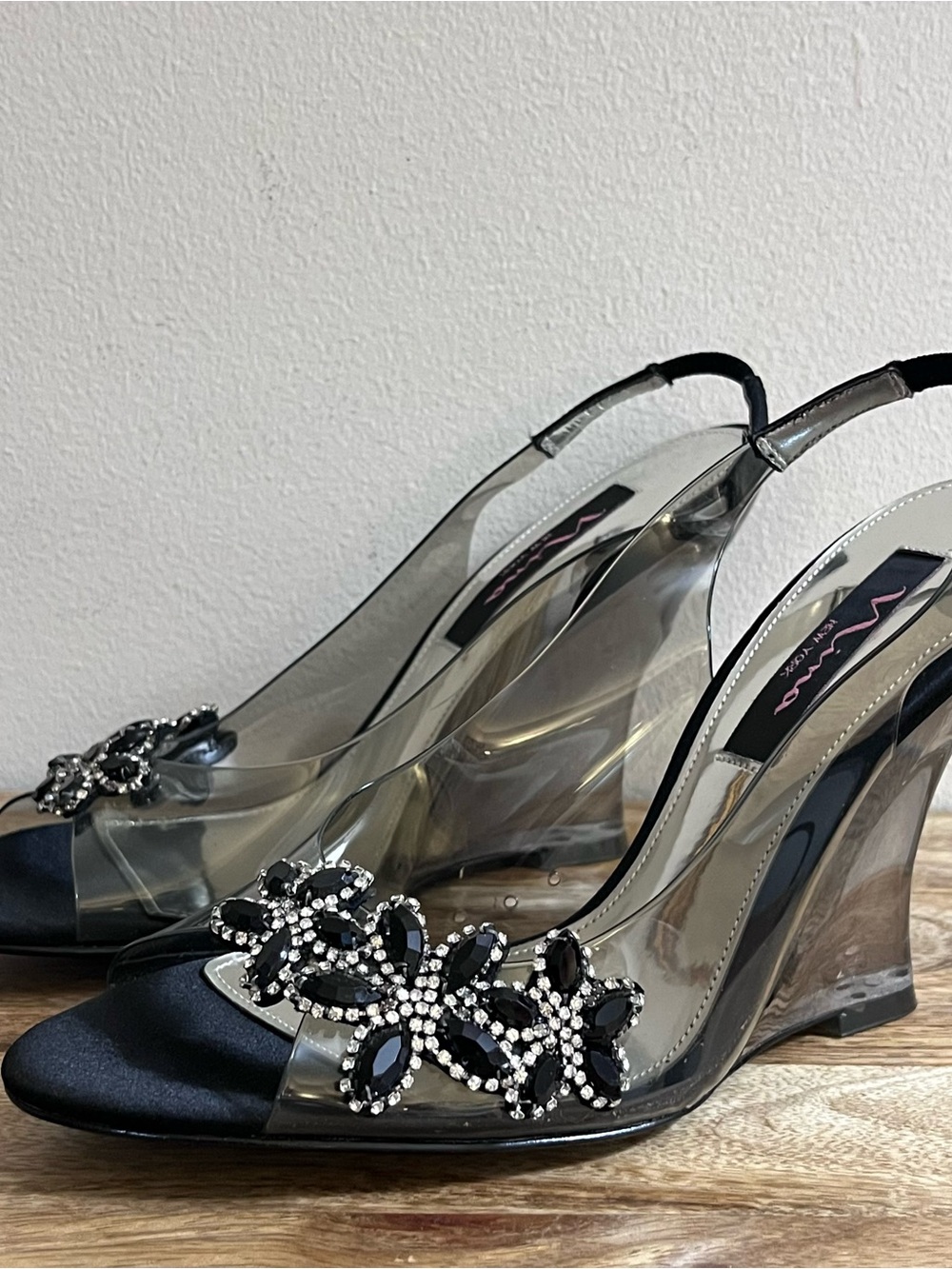 Vintage Nina New York Y2K Rhinestone Daisy Clear Lucite Wedge Heels